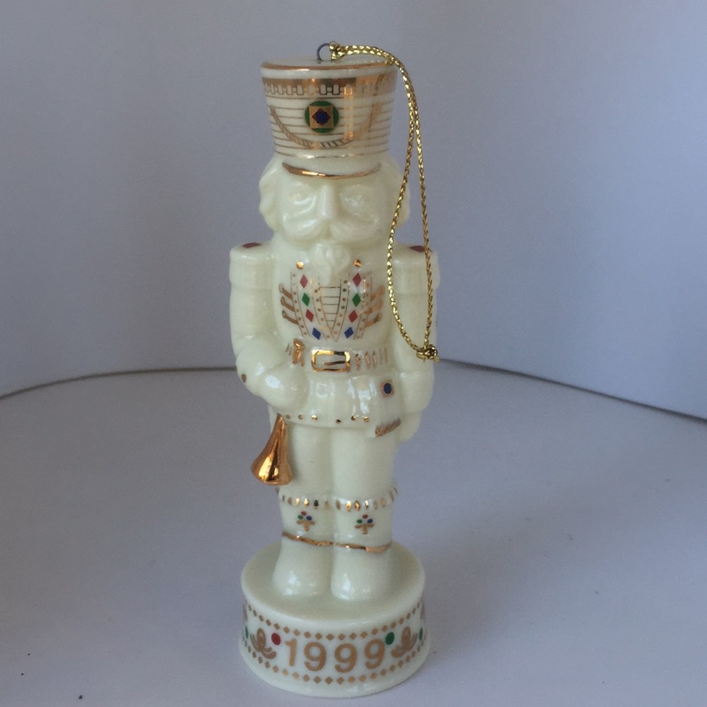 Madison Avenue Nutcracker ornament